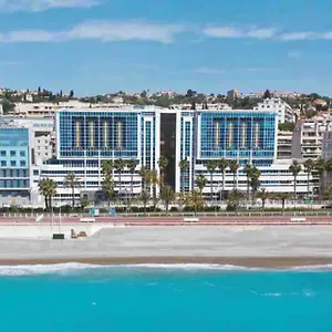https://f3-lumineux-tres-proche-de-la-mer.fr-provencehotel.com