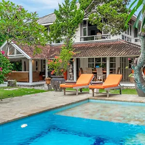 Kubuku Double 6 Seminyak Villa