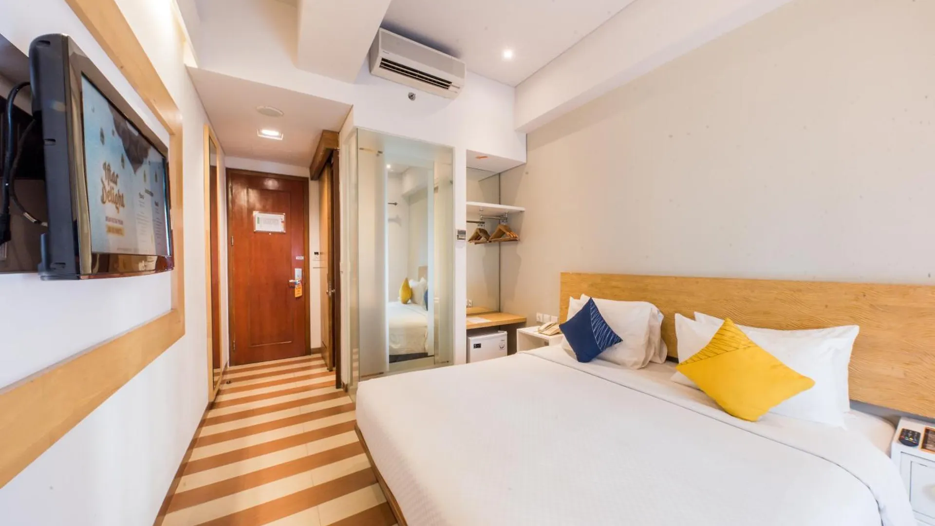 Hotel The One Legian 4*,